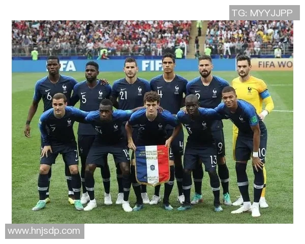 埃瓦尔主场迎战拉科鲁全力争胜展现球队实力与斗志